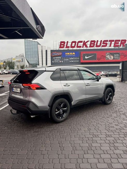 Toyota RAV4 2020 - фото 6