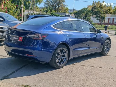 Tesla Model 3 2019 синий - фото 8