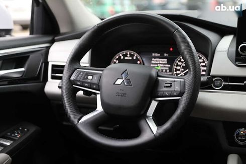 Mitsubishi Outlander 2022 - фото 16