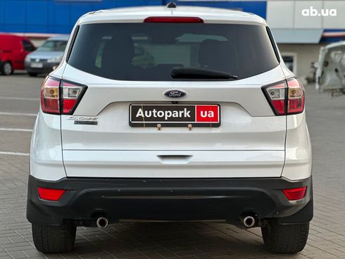 Ford Escape 2017 белый - фото 8