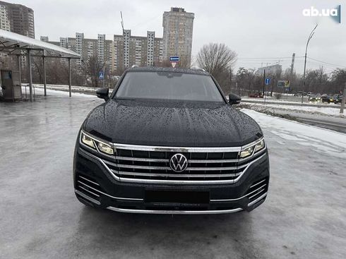 Volkswagen Touareg 2022 - фото 12