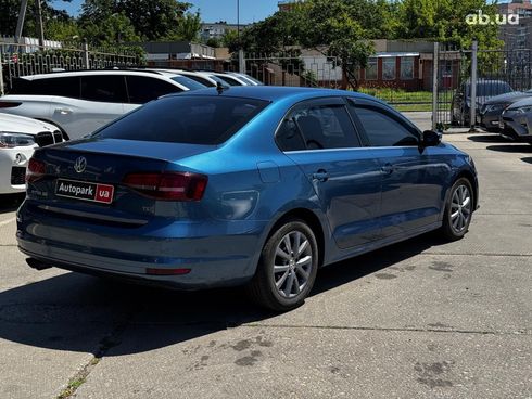 Volkswagen Jetta 2017 синий - фото 7