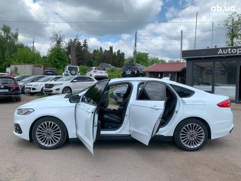 Ford Mondeo 2019 белый - фото 16