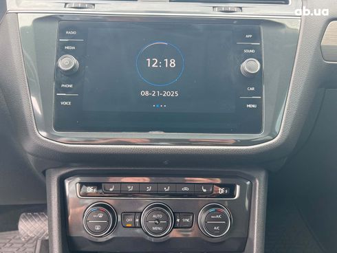Volkswagen Tiguan 2019 черный - фото 18