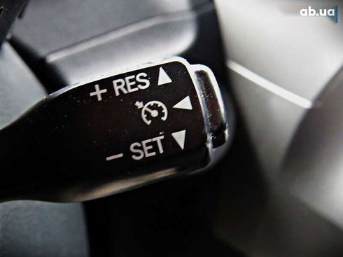 Toyota Verso 2012 - фото 12