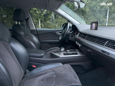 Audi Q7 2016 серый - фото 30