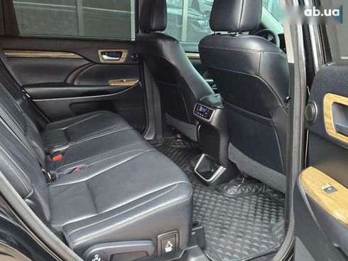 Toyota Highlander 2017 - фото 18