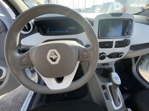 Renault Zoe 2017 - фото 16