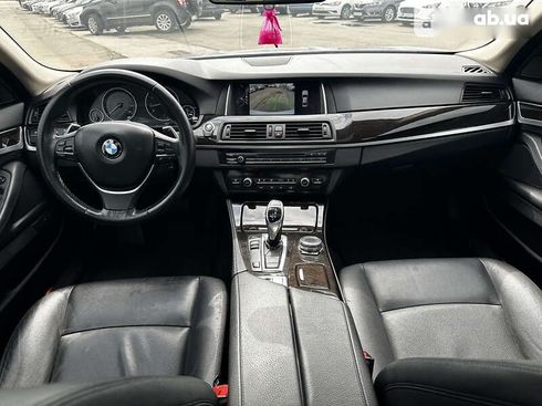 BMW 5 серия 2016 - фото 30