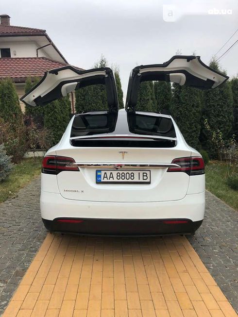 Tesla Model X 2017 - фото 4