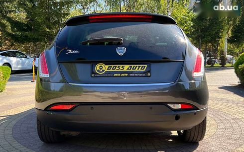 Lancia Delta 2010 - фото 6