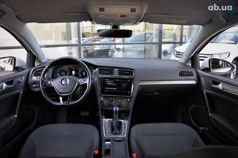 Volkswagen e-Golf 2019 - фото 10