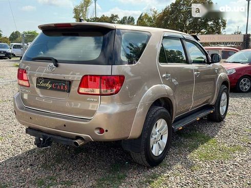 Toyota Fortuner 2006 - фото 5