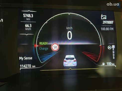 Renault Clio 2021 - фото 15