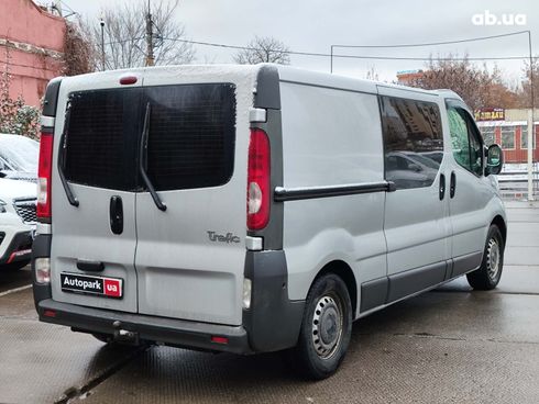 Renault Trafic 2007 серый - фото 5