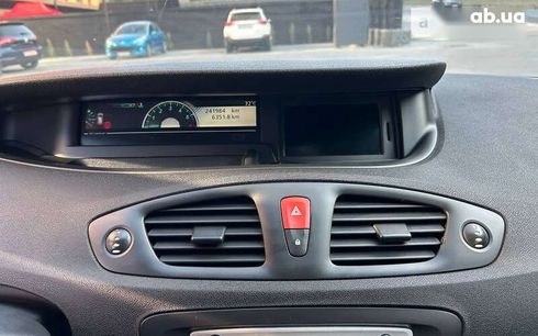 Renault Scenic 2011 - фото 14