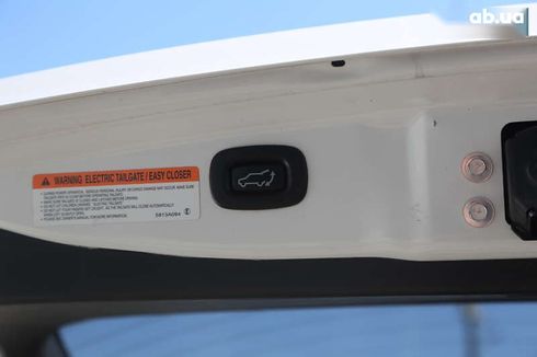 Mitsubishi Outlander 2017 - фото 25