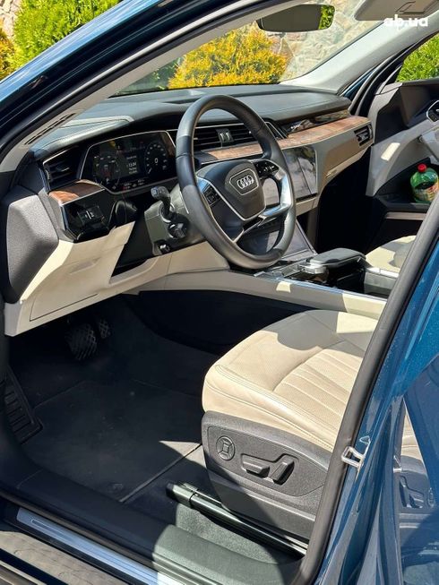 Audi E-Tron 2019 - фото 11