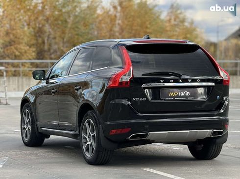 Volvo XC60 2016 - фото 17