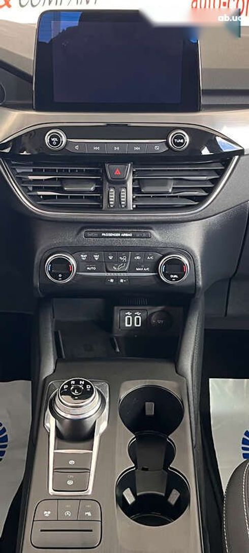 Ford Kuga 2021 - фото 20