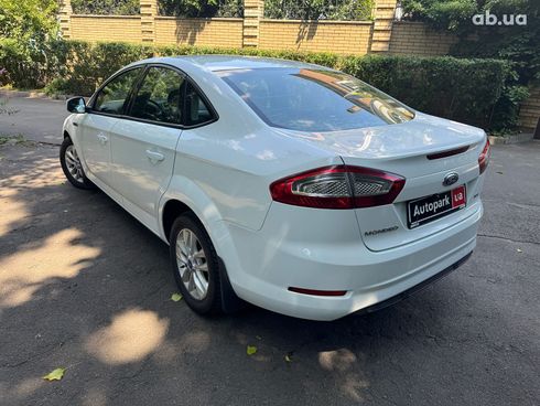 Ford Mondeo 2011 белый - фото 7
