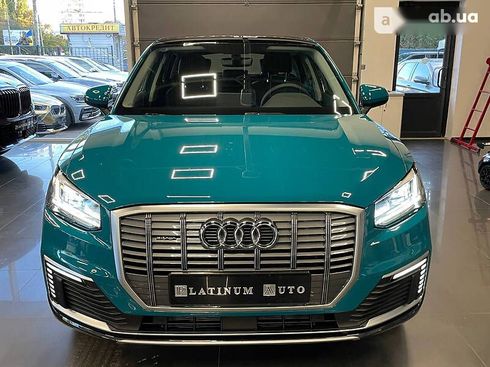Audi Q2L e-tron 2021 - фото 27