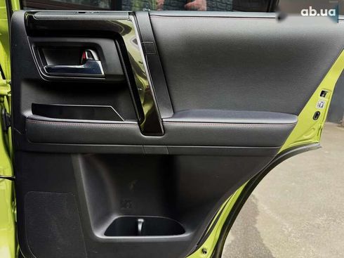 Toyota 4Runner 2021 - фото 28