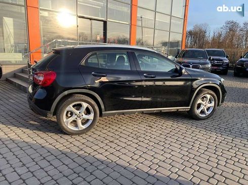 Mercedes-Benz GLA-Класс 2017 - фото 8