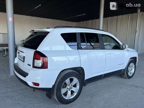 Jeep Compass 2013 - фото 7