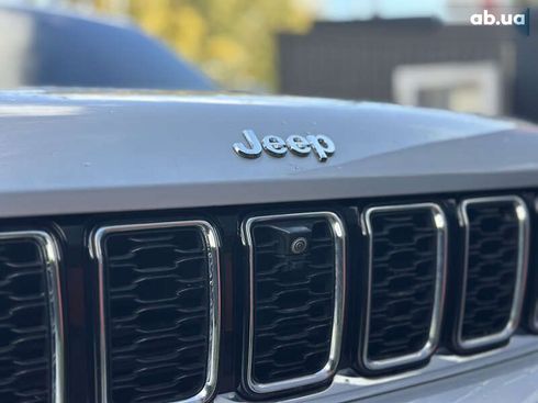 Jeep Grand Cherokee 2023 - фото 17