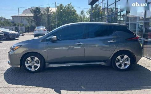 Nissan Leaf 2022 - фото 4