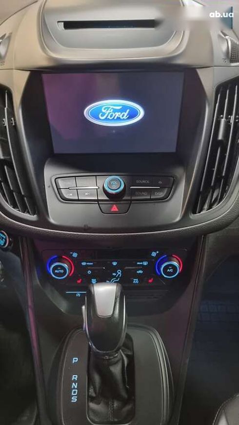 Ford Kuga 2019 - фото 13