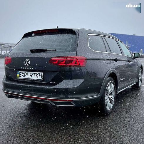 Volkswagen passat alltrack 2020 - фото 3