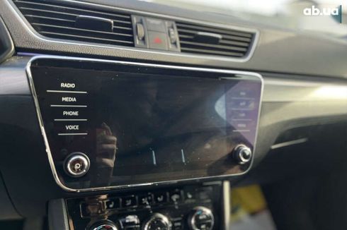 Skoda Superb 2019 - фото 19