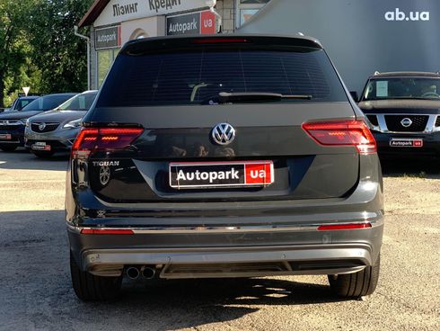 Volkswagen Tiguan 2018 серый - фото 6
