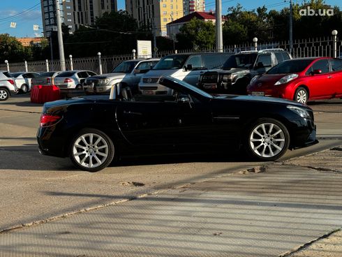 Mercedes-Benz SLK-Класс 2016 черный - фото 10