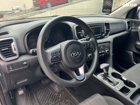 Kia Sportage 2018 серый - фото 33