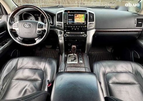 Toyota Land Cruiser 2013 - фото 21