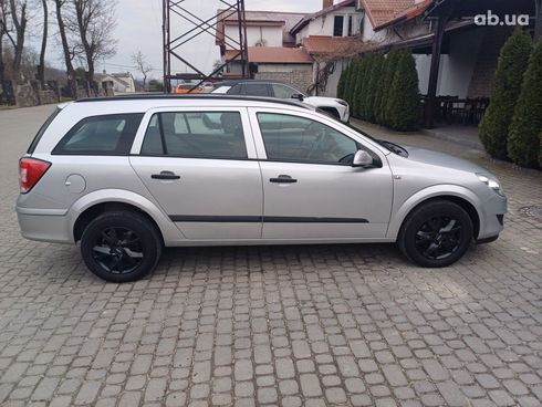 Opel Astra 2009 серый - фото 4
