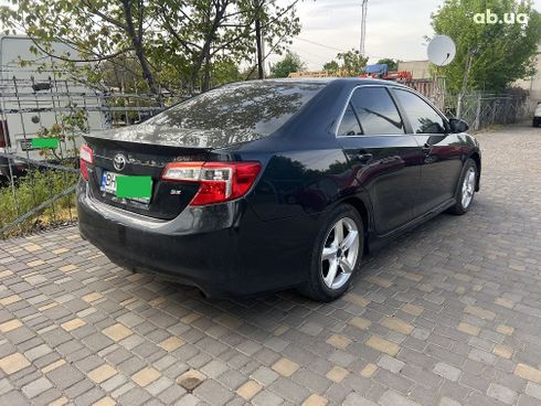 Toyota Camry 2015 серый - фото 20