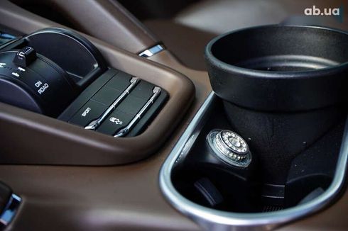 Porsche Cayenne 2015 - фото 30