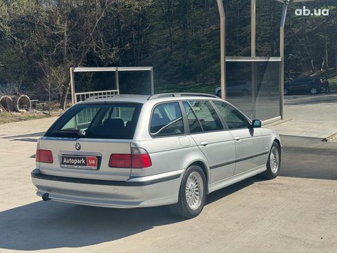 BMW 5 серия 2000 серый - фото 5