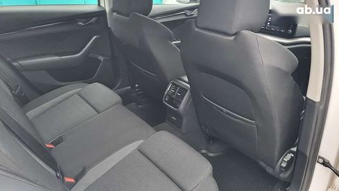 Skoda Octavia 2021 - фото 27