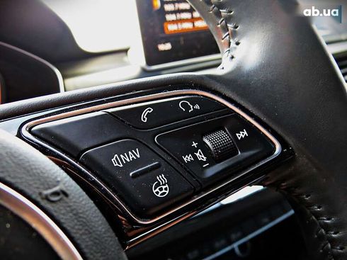 Audi A4 2017 - фото 12