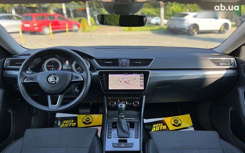 Skoda Superb 2020 - фото 15