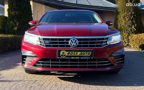 Volkswagen Passat 2017 - фото 2