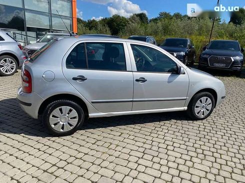 Skoda Fabia 2004 - фото 8