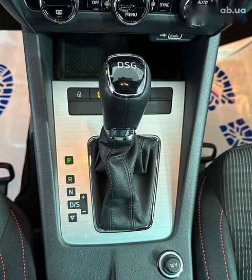 Skoda Octavia 2019 - фото 20