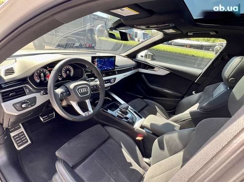 Audi A4 2021 - фото 30