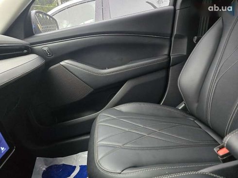 Ford Mustang Mach-E 2022 - фото 18